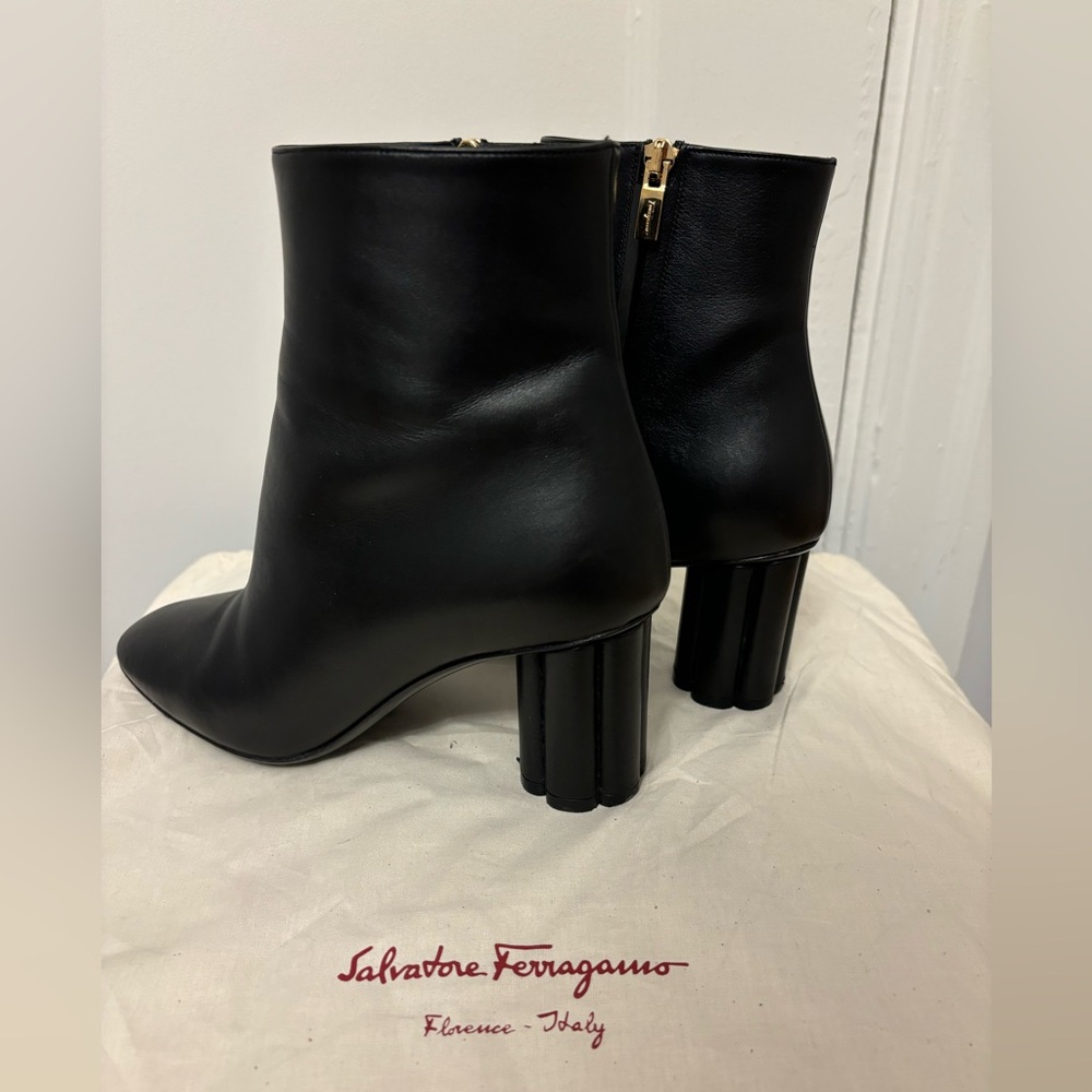 Ferragamo Molfetta 70 Black Boots